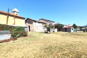 4 LOCALI A SPOLETO