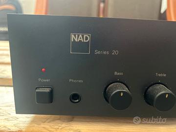 amplificatore NAD 3020
