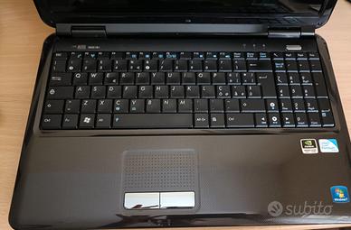 PC portatile ASUS  15.6” – ideale per studio e doc
