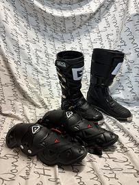 scarponi e ginocchiere enduro