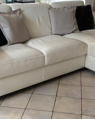 Divano pelle bianca  Divani&Divani by Natuzzi