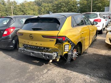 POSTERIORE OPEL ASTRA HATCHBACK 2021 HYBRID