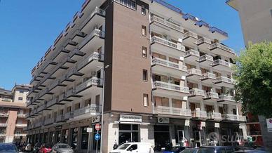 Immobile di 428 m² con più di 5 locali a Avellino