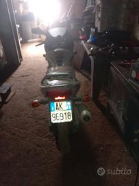 moto Yamaha fz600 