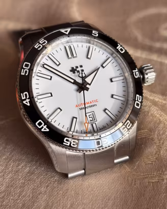 Christopher ward Trident Pro 300 42mm