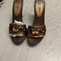 zoccoli con tacco in legno  misura 37