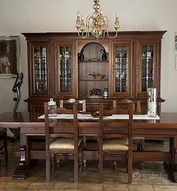 Vetrina in legno massello marca Del Tongo