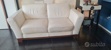 divano in vera pelle