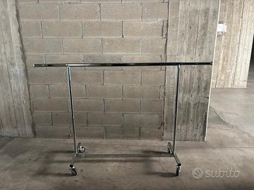 2 Porta abiti professionale con ruote