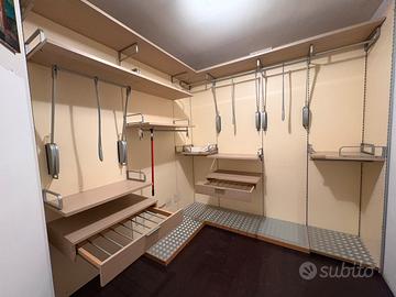 Cabina armadio aperta angolare