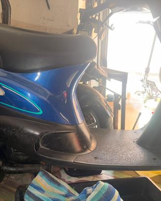 Piaggio zip