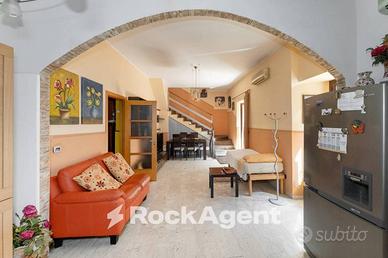 ZONA MONASTERO DEI BENEDETTINI SOLUZIONE INDIPENDE