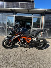 KTM 1390 Super Duke R .