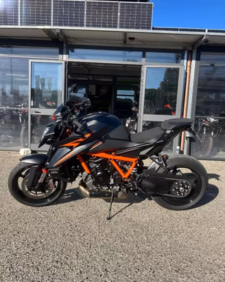 KTM 1390 Super Duke R .