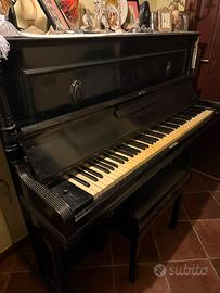 Pianoforte a muro antiquariato da accordare