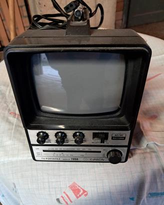 televisione bianco e nero vintage 