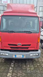 Nissan Atleon 2003 km. 120.000