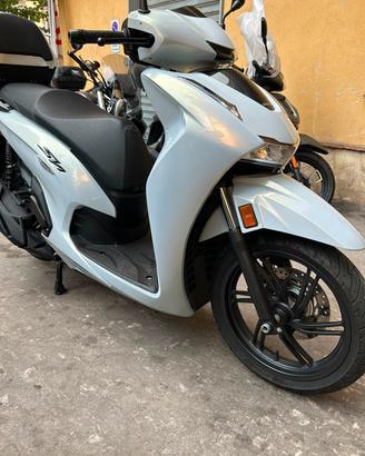 Honda SH 350 ABS TCS