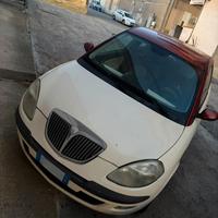 Lancia y 2006 (cambio automatico)