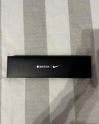 Apple Watch SE (1ª serie) 44mm - Nike edition