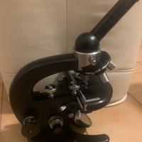 Microscopio Zeiss LG