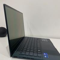 Asus zenbook 14 oLed touch screen