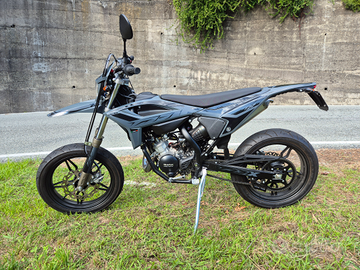 Beta rr 50 motard limited edition