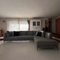 Divano con chaise longue