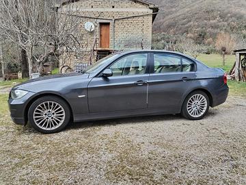 BMW 318D anno 2008