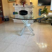 Tavolo in cristallo con base in cristallo satinato