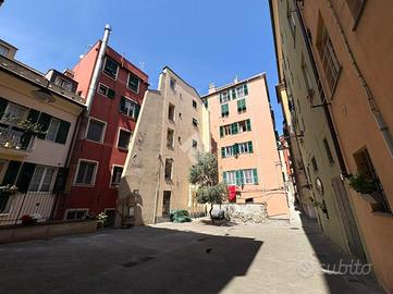 2 LOCALI A GENOVA