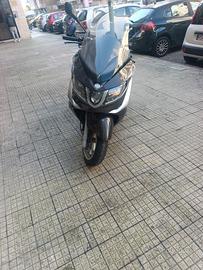 piaggio x10 