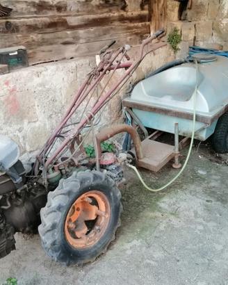 Trattore Snodato d'Epoca con Carrello Botte