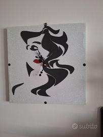 Orologio Nuovo raffigurante viso donna (ved.descr)