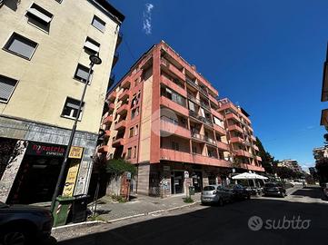 4 LOCALI A COSENZA