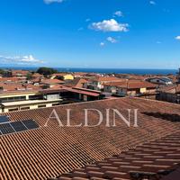 R14537Panoramico 4vani con garageAci Sant'Antonio