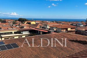 R14537Panoramico 4vani con garageAci Sant'Antonio