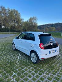 Twingo elettrica Vibes