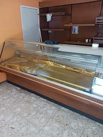 Arredamento Attività commerciale