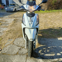 Kymco People 300 GT
