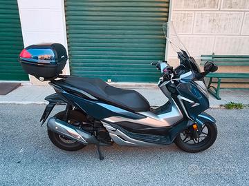 HONDA FORZA 300 IMPECCABILE !