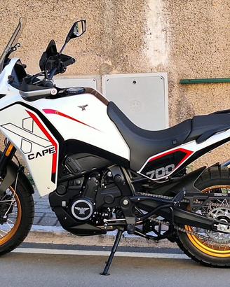 Moto Morini X-Cape 700 Gold con soli 6000km