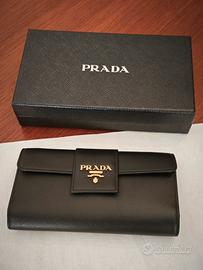 Prada portafoglio pelle in saffiano 