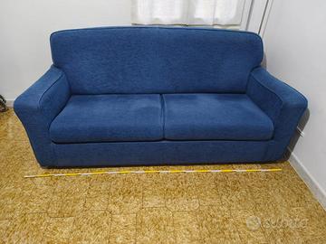 Confortevole divano letto stoffa blu