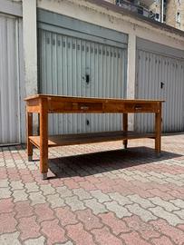 Tavolo in legno