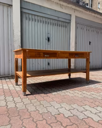 Tavolo in legno