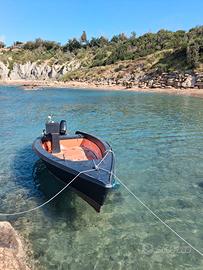 barca da diporto  adatta per la pesca 