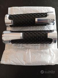 COPPIA MANOPOLE PIAGGIO CROMATE PER VARI MODELLI