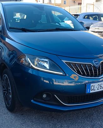 Lancia Ypsilon 1.0 FireFly 5 porte S&S Hybrid Gold