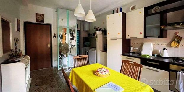 TRILOCALE CENTRALISSIMO AL MARE RIF 775